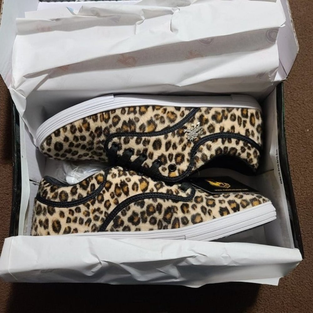 Vlado Footwear Women's Spectro 3.2W Leopard Lace-up Shoes Size 8